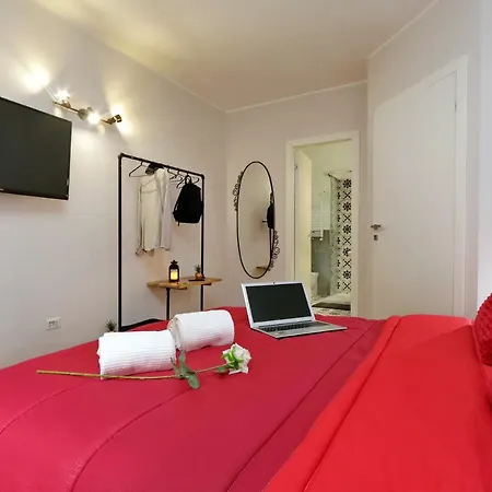 Alojamento de Acomodação e Pequeno-almoço Termini Terrace 4*